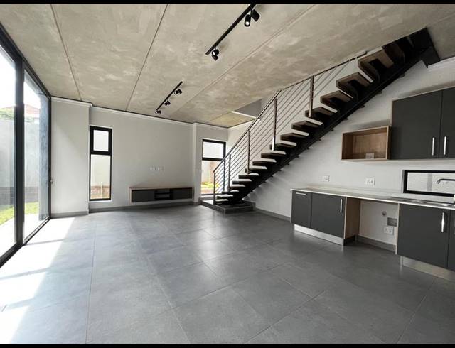 3 BEDROOM CLUSTER FOR SALE IN MENLO PARK